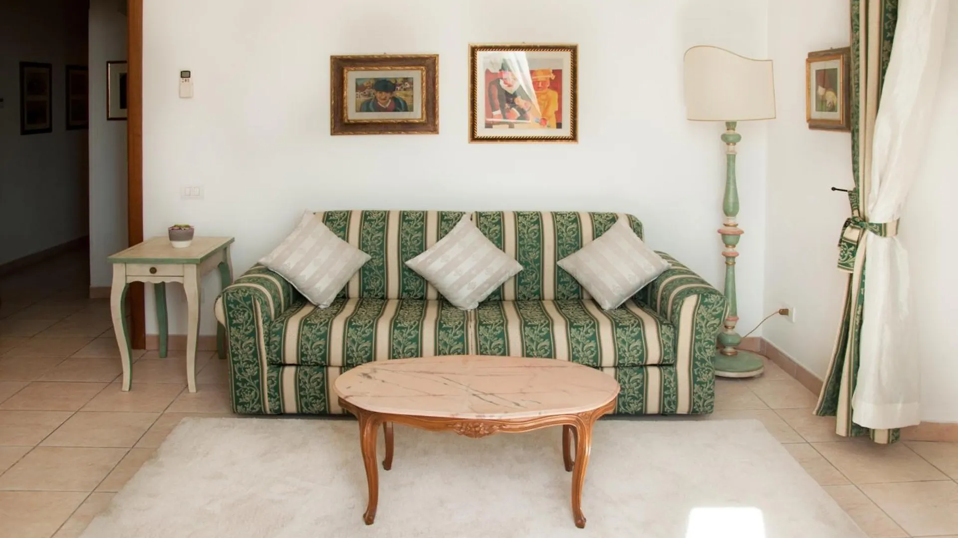 Evaluna Apartments Florencia 0*,  Italia